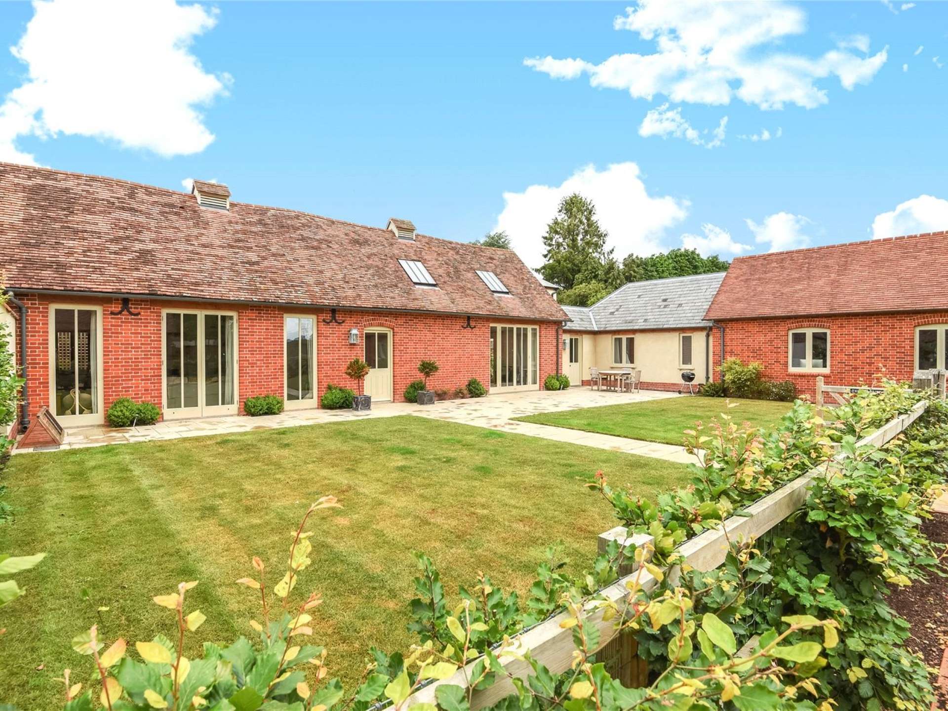East Wellow Romsey Hampshire So51 6dr Property To Rent Savills