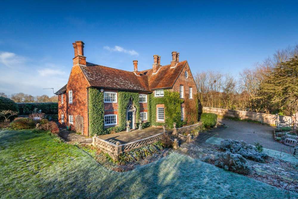 School Road, Bursledon, Southampton, Hampshire, SO31 8BY Property for