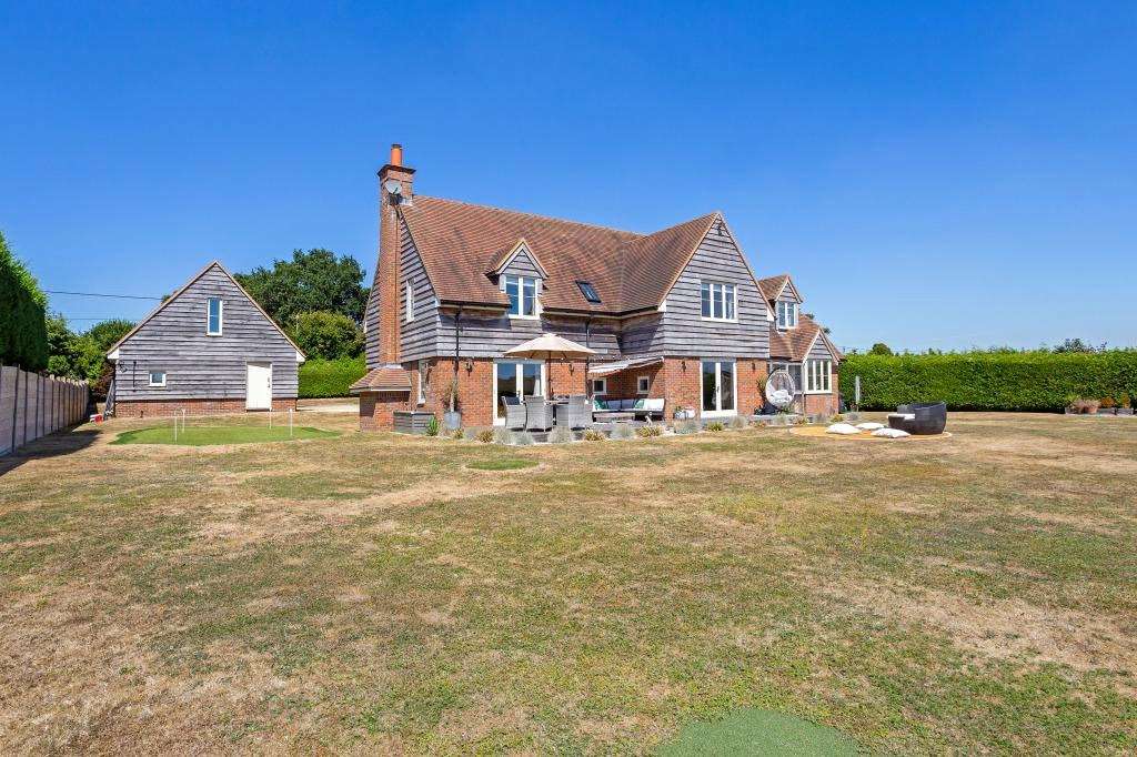 Monxton Road, Little Park, Andover, Hampshire, SP11 8BU Property for