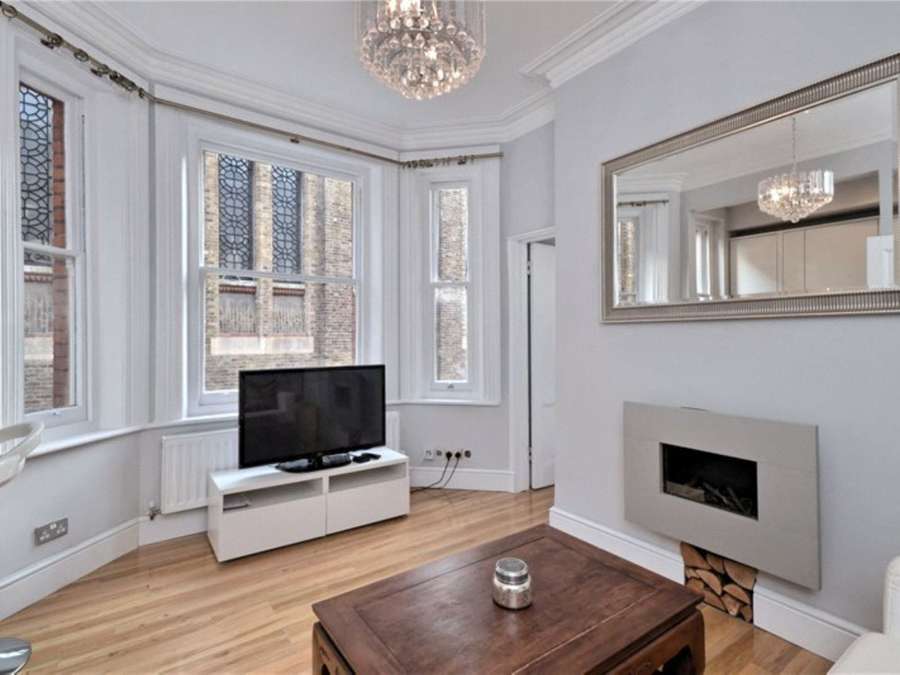 Savills Buckingham Gate Westminster London Sw1e 6pb