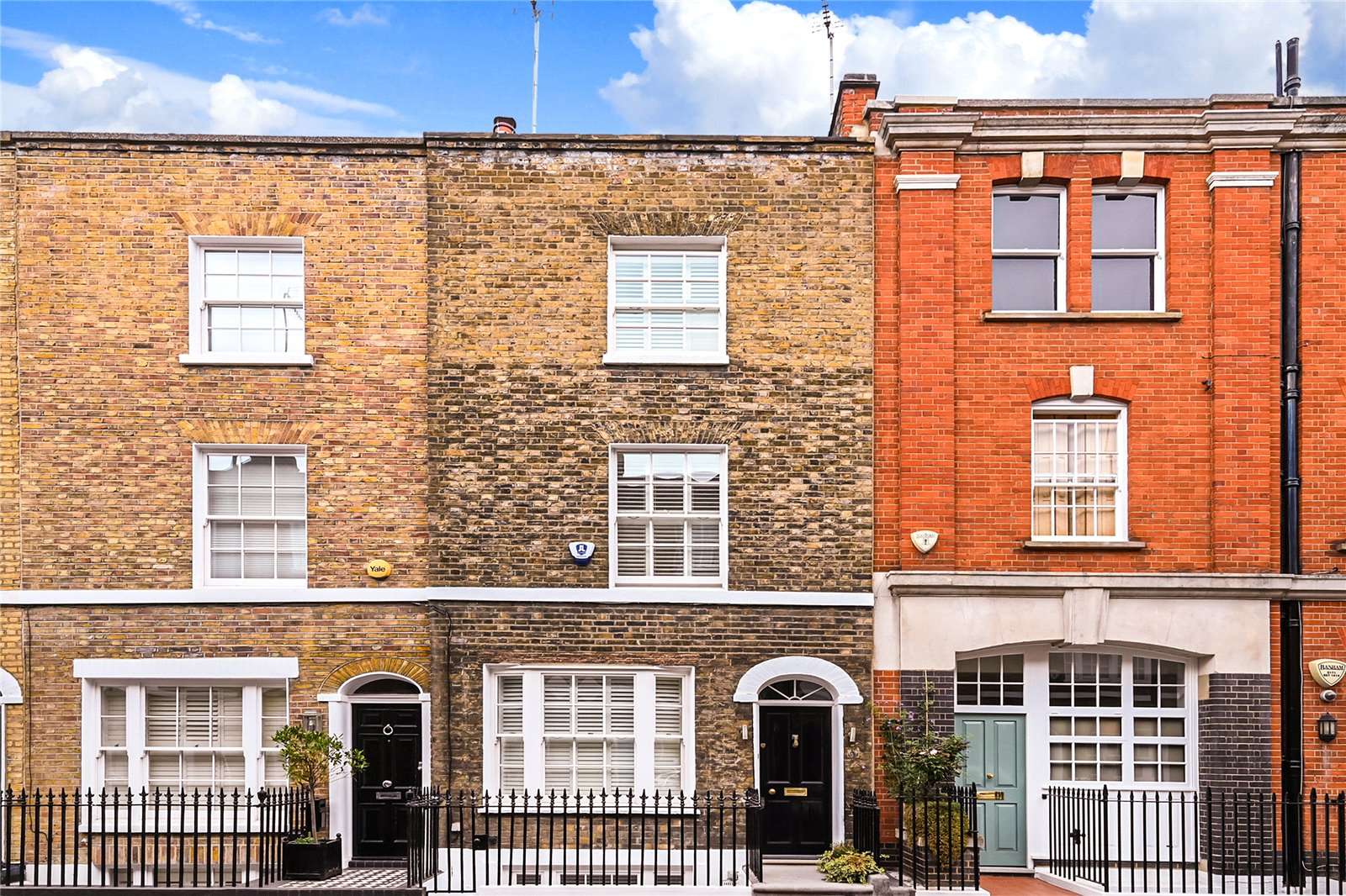 Three bedroom houses for sale in Lambeth, London SE1 Savills