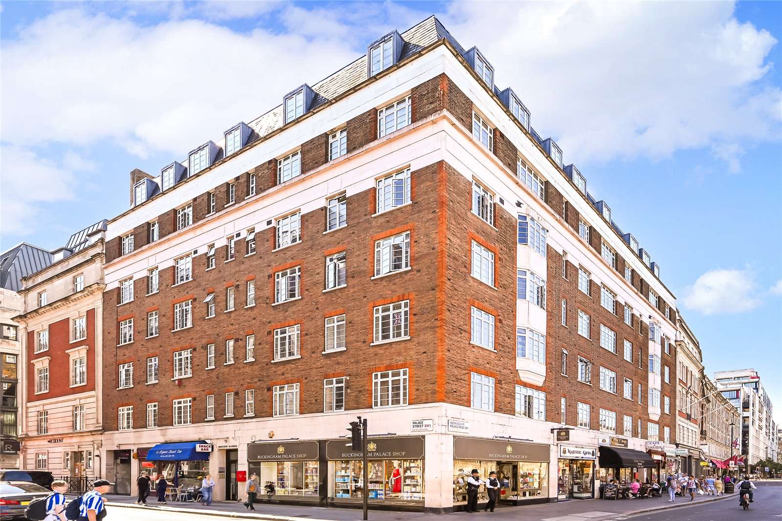 Rosscourt Mansions, 13 Buckingham Palace Road, Victoria, London