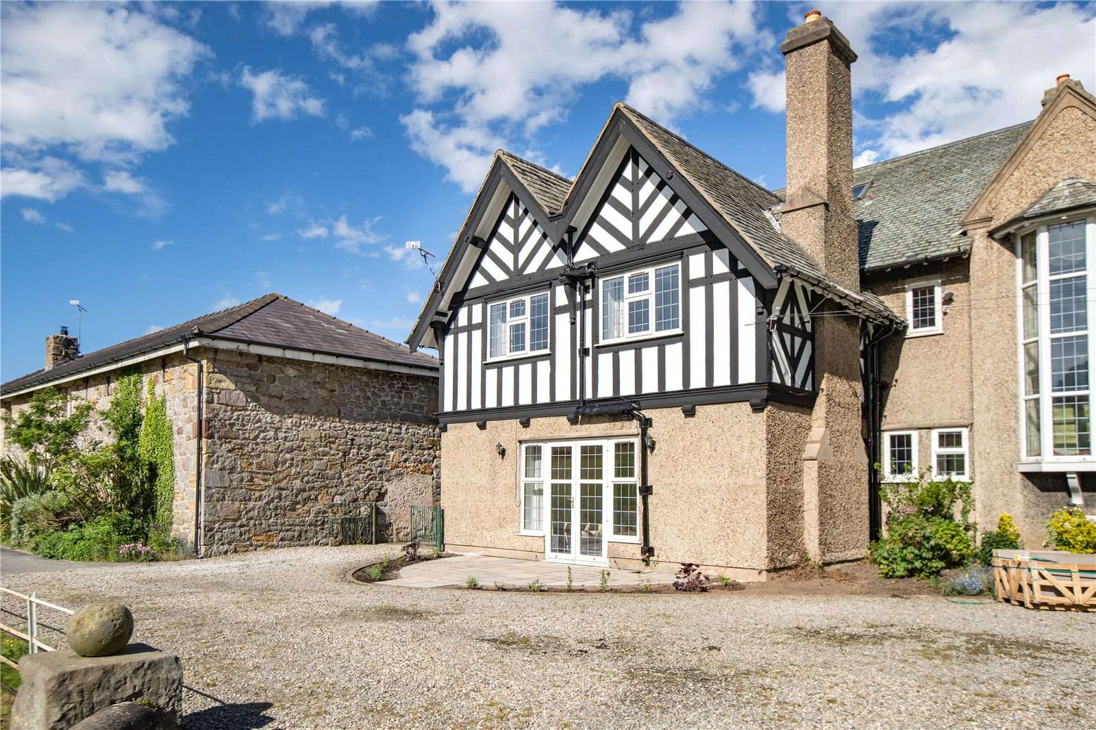 Savills Cymau Lane, Cymau, Wrexham, Clwyd, LL12 9TQ Property to rent