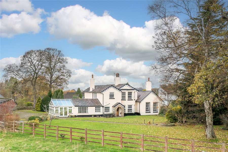 Waterloo Road, Poynton, Stockport, Cheshire, SK12 1ST Property for