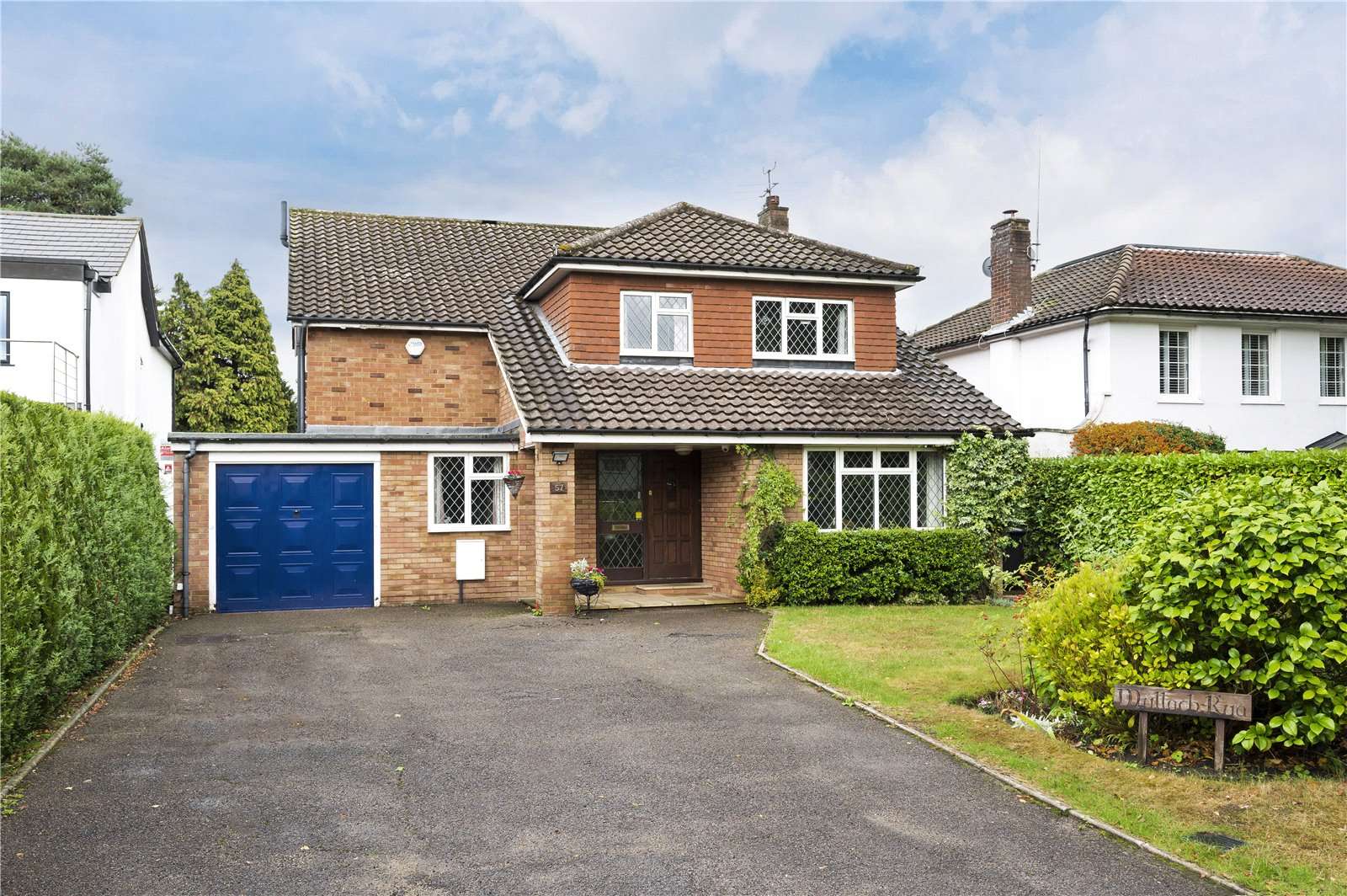 Woodham Waye, Woking, Surrey, GU21 5SJ Vlastnictví na prodej Savills