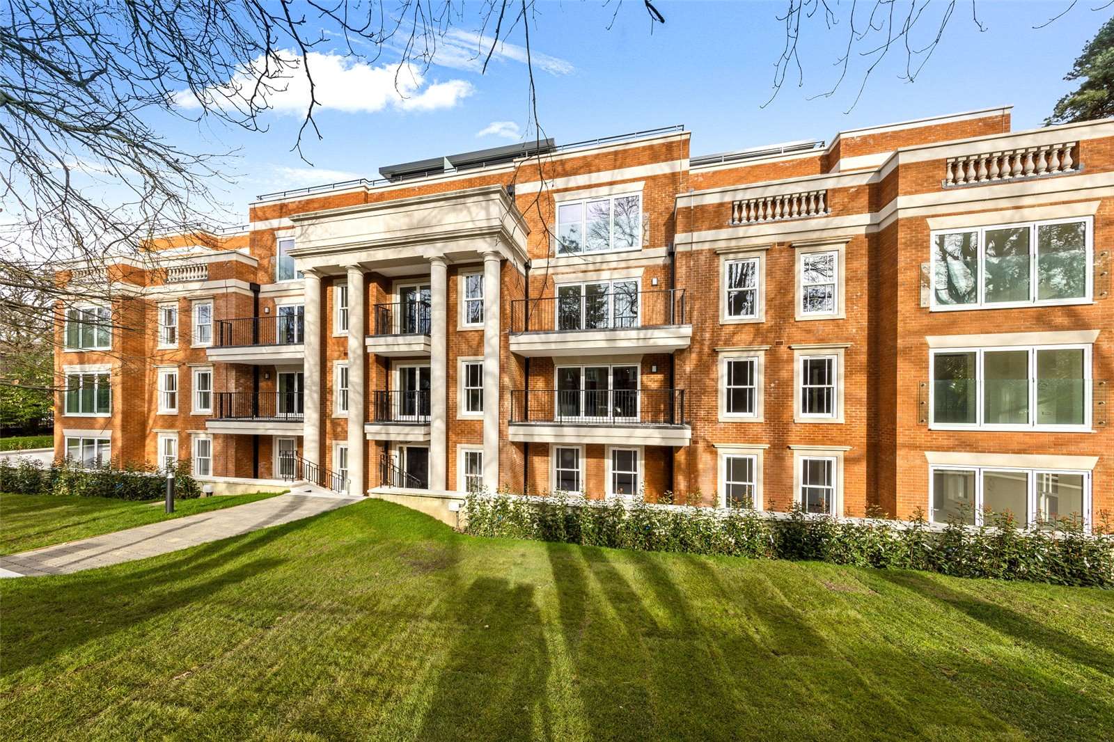 Lincoln Court, Old Avenue, Weybridge, Surrey, KT13 0PH New homes for sale Savills