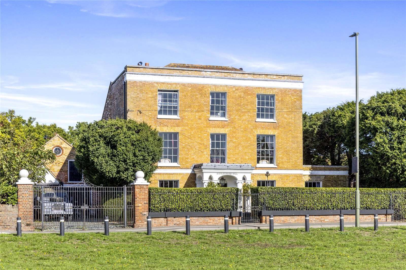 Russell Road, Shepperton, Middlesex, TW17 8JW Property for sale