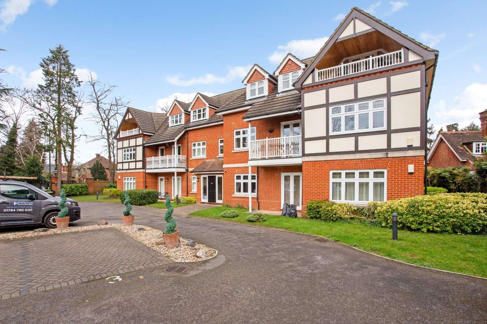 Clevehurst, St. Avenue, Weybridge, Surrey, KT13 0BS Property