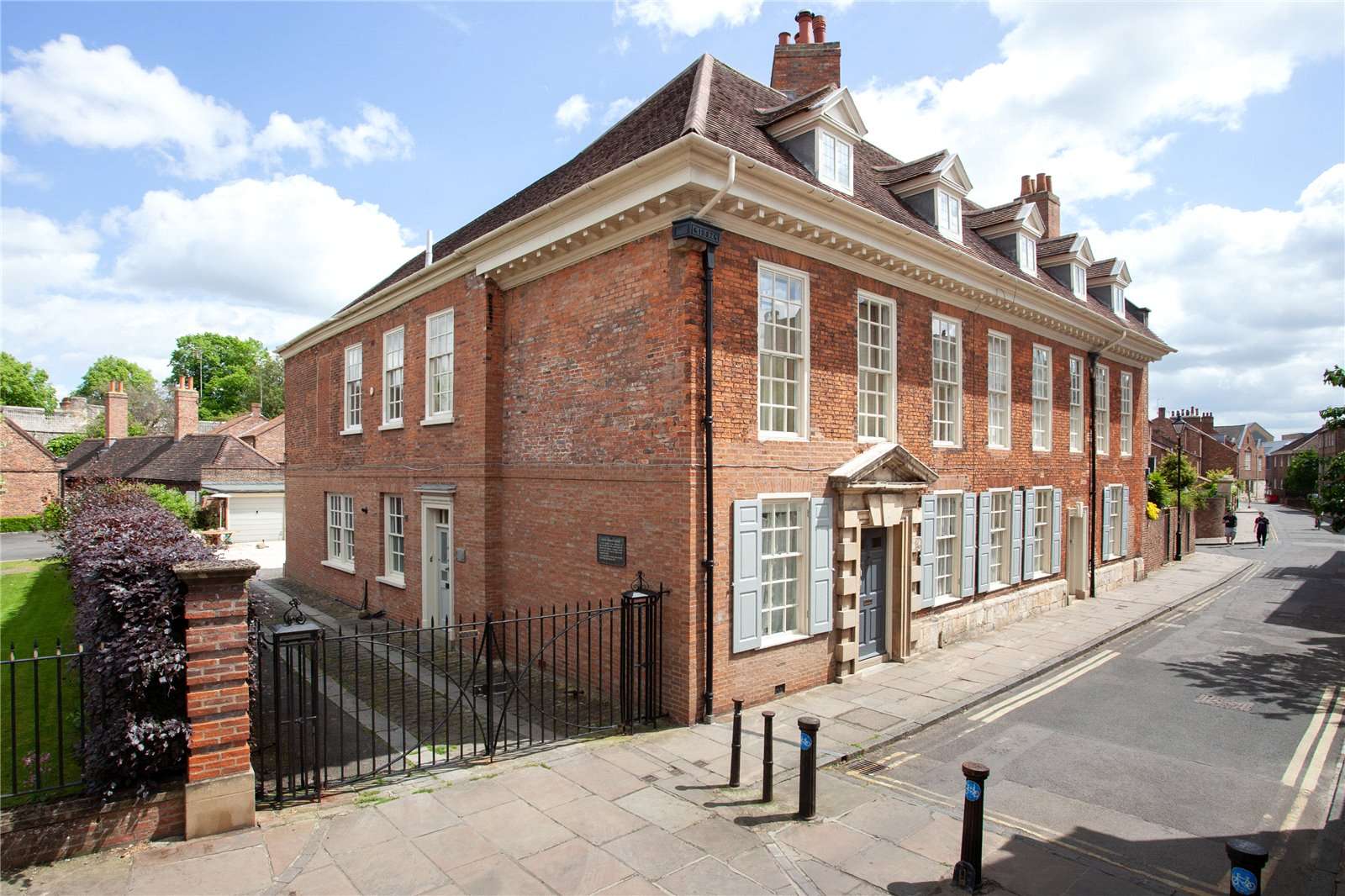 Aldwark, York, North Yorkshire, YO1 7BX Property for sale Savills