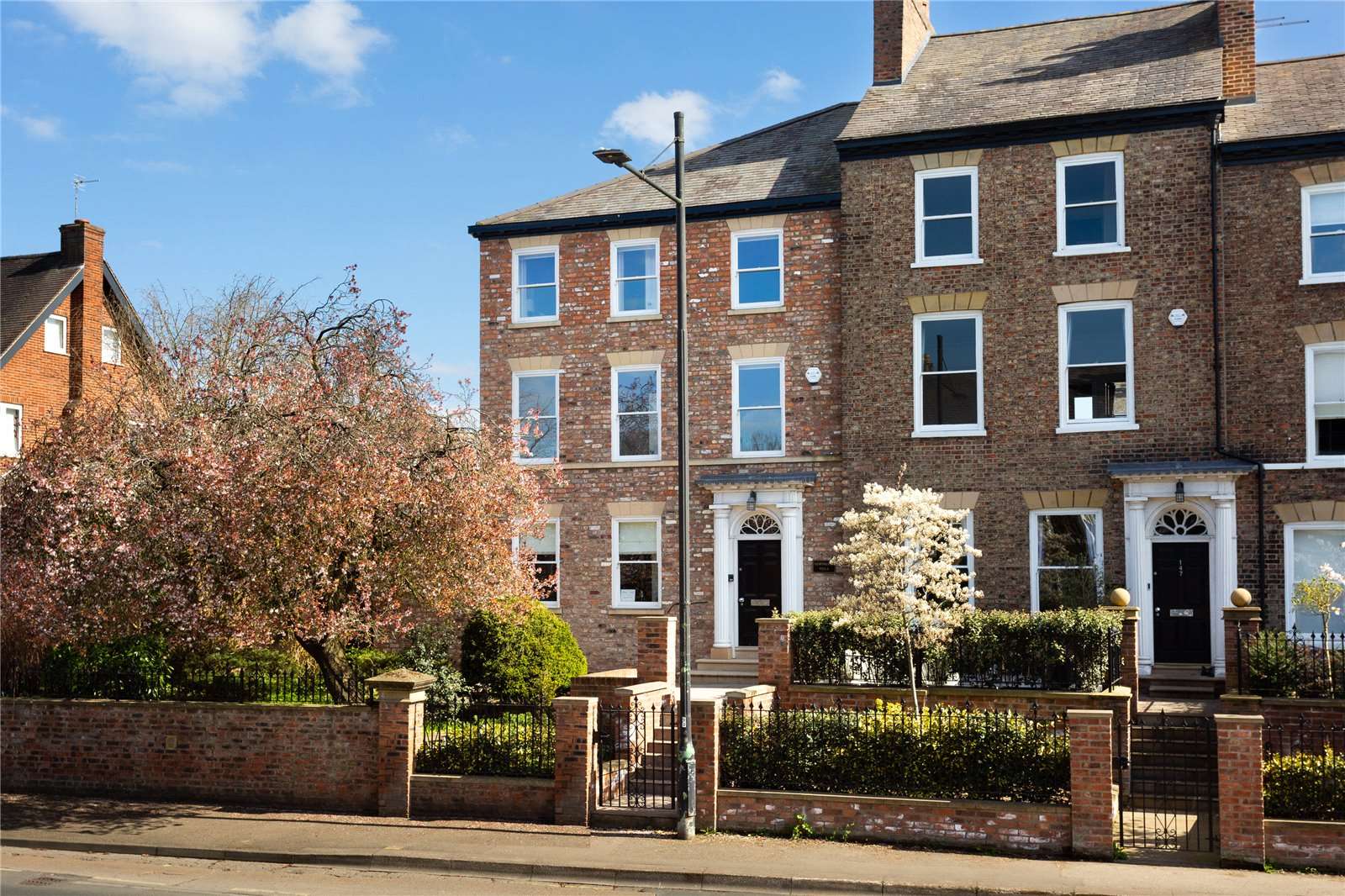 Mount Vale, York, North Yorkshire, YO24 1DJ Bất động sản để bán Savills