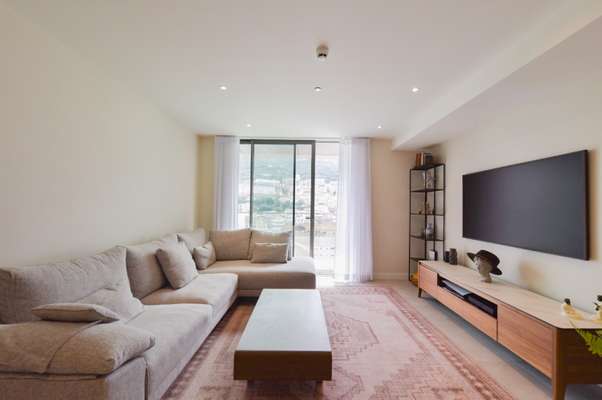 2-bed apartment in EuroCity, Westside