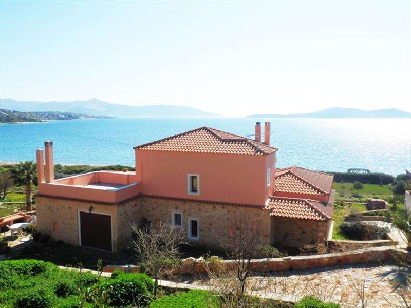 Savills Houses for sale in Loipí Sterea Ellas kai évvoia, Greece