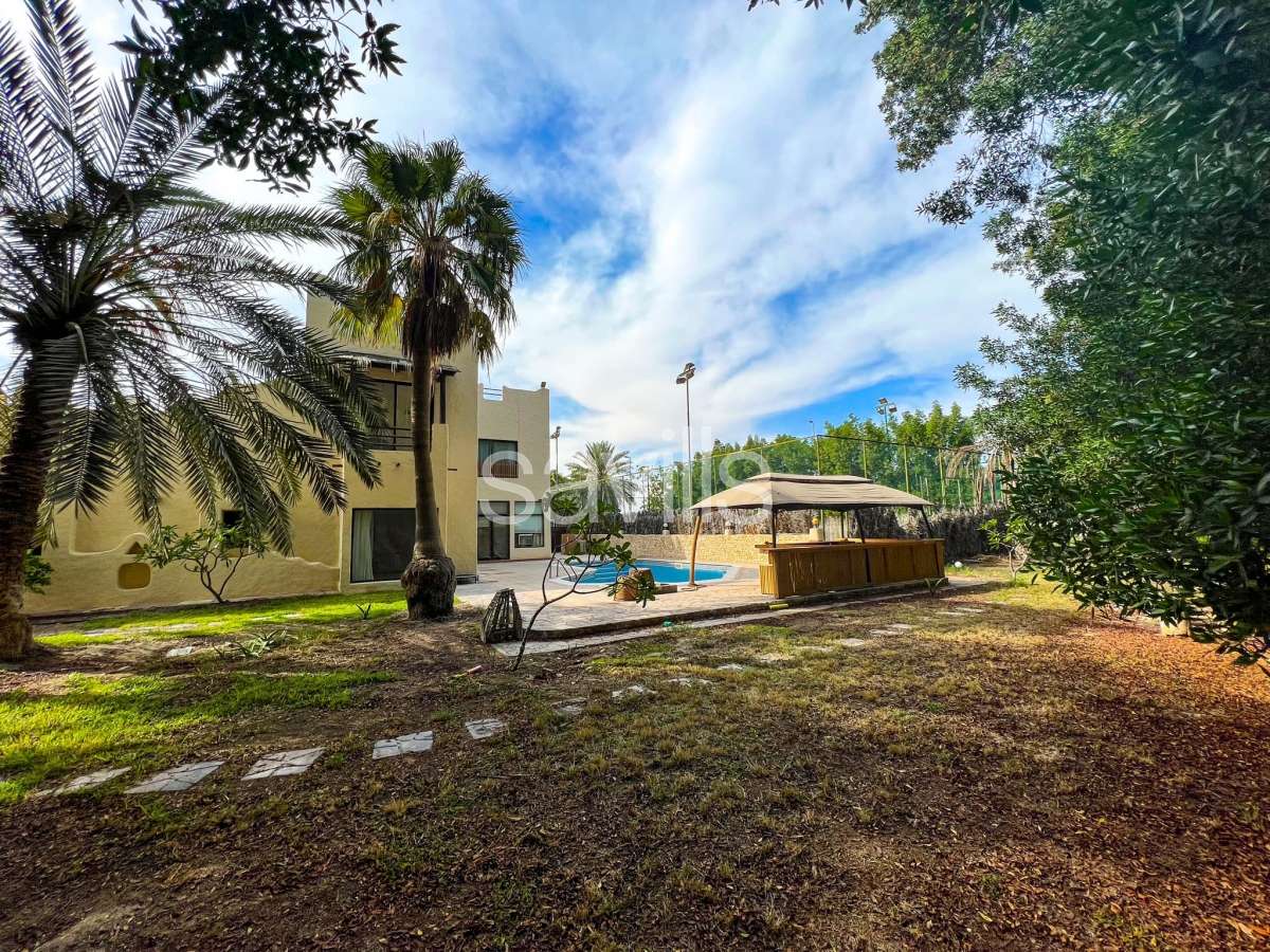 Unique 4 Bed Villa with Pool and Garden, Budaiya, Northern Governorate