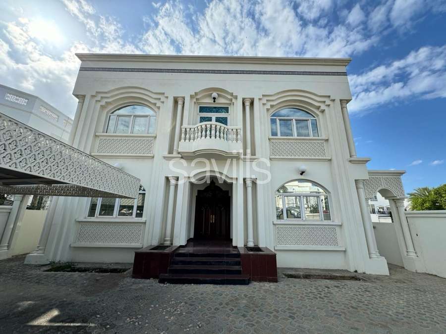 Five bedroom villa, Shatti Al Qurum, Shatti Al Qurum, Muscat Property