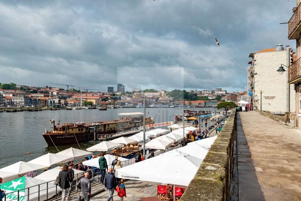 Rua Cimo do Muro 42 Ground - Prédio  