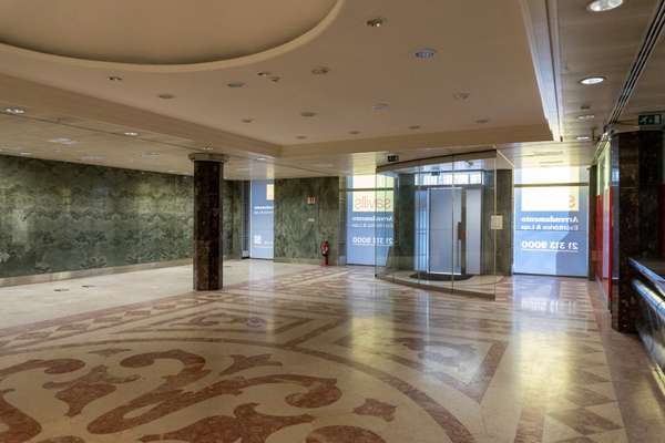 Offices to rent in Lisbon, Savills | Portugal