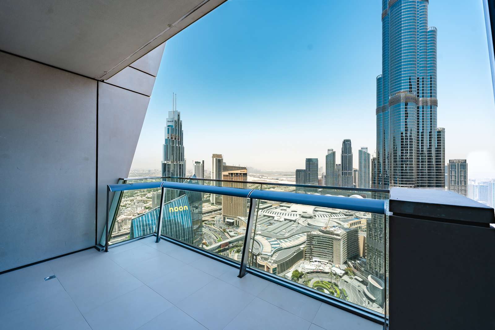 Burj Khalifa View Vacant Property to rent