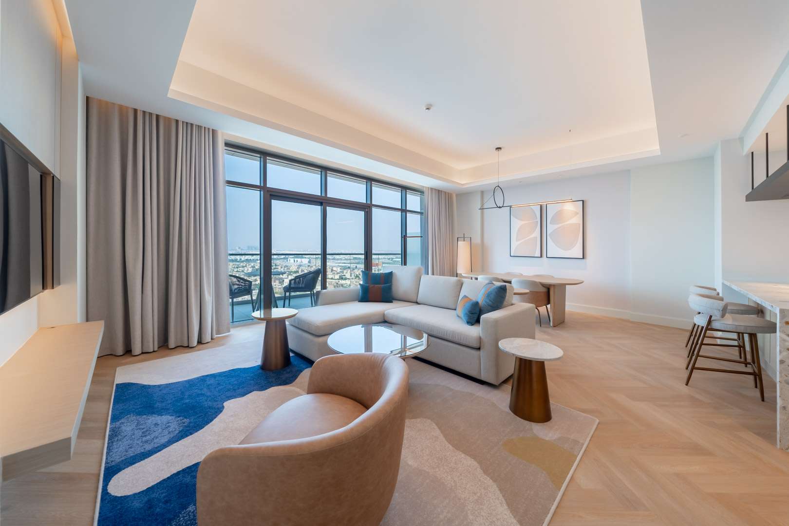 High Floor Fully Furnished Property to rent