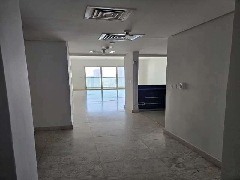 High Floor Ready to Move In Property to rent