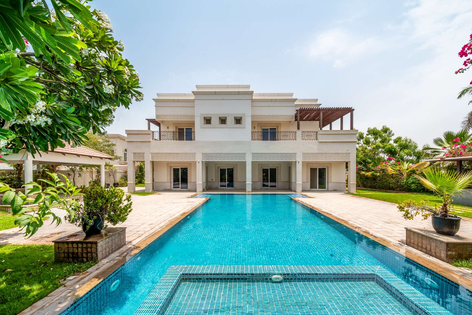Pet Friendly Mansion with a Lake View, Emirates Hills, Sector E