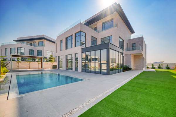 Meydan Racecourse Community