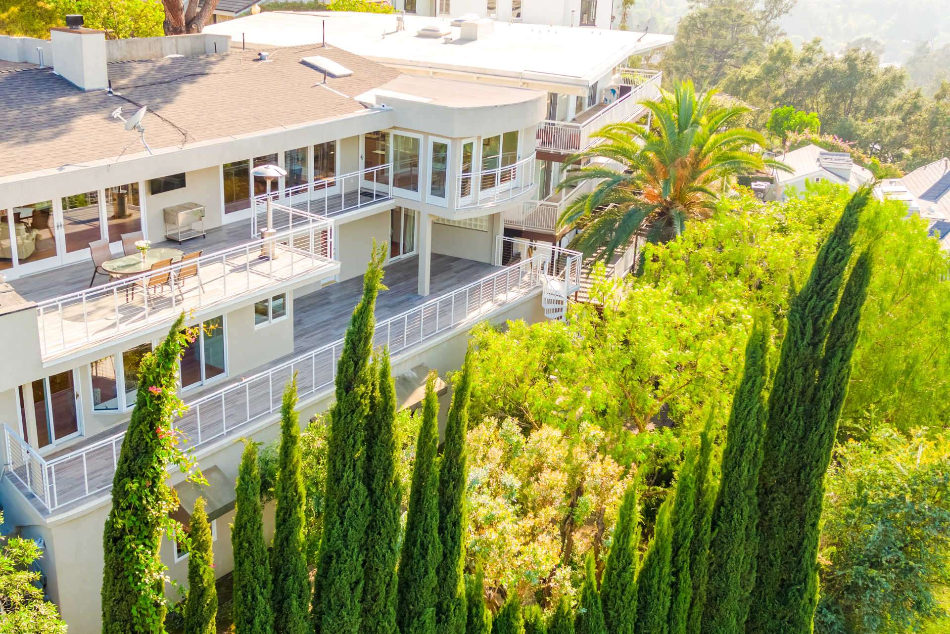 Los Angeles, CA 90068 Property to rent Savills