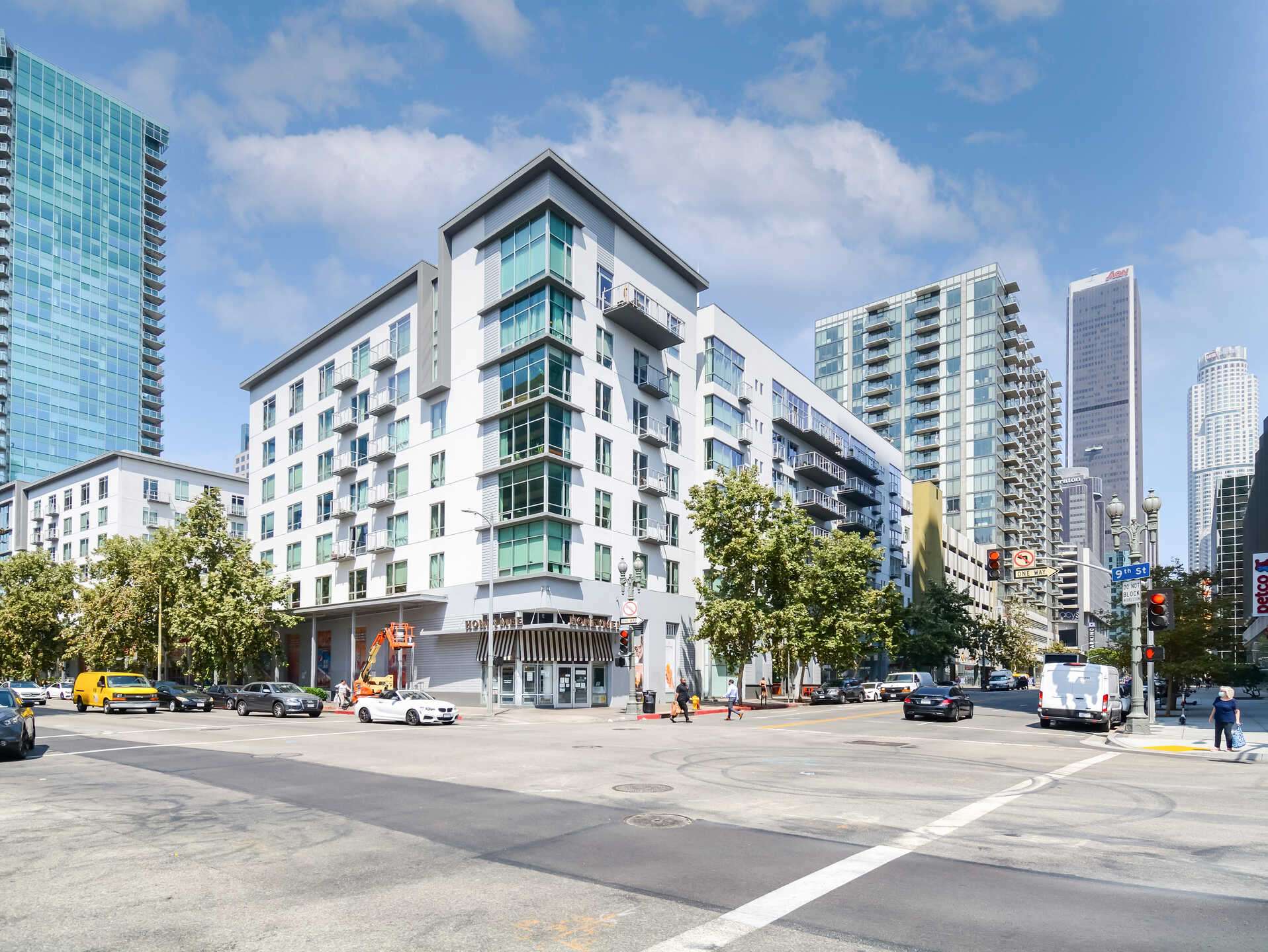 Los Angeles, California 90015 Property to rent Savills